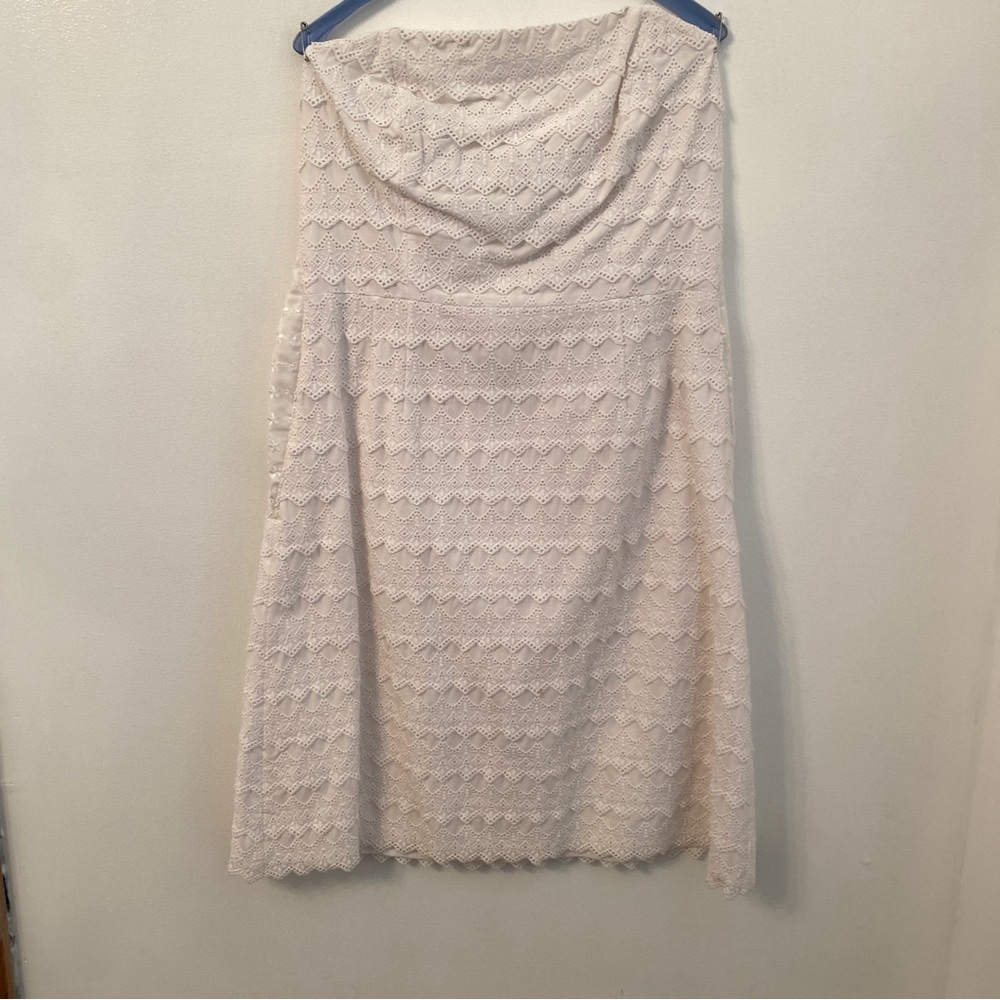 Lily Pulitzer - Picture 5 of 8